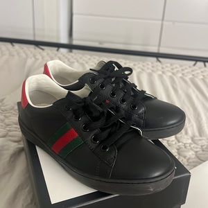 Gucci shoes